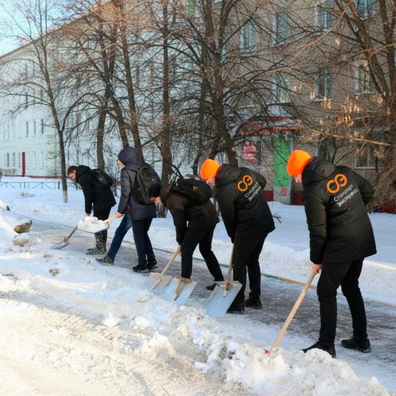 Уборка снега с крыш и территорий в Рассказово
